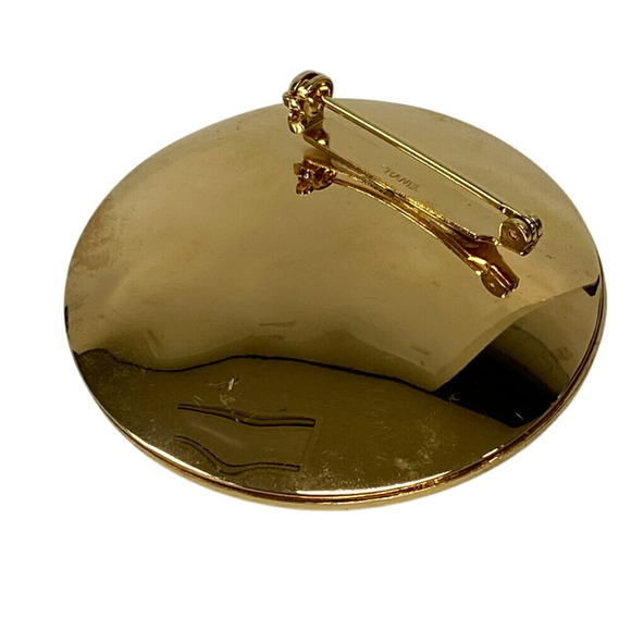 CHANEL Red Brooch - Picture 10 of 13